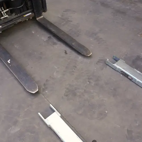 4.5 Ton 1600mm Forklift Fork Extensions 4.5 Ton 1600mm Forklift Fork Extensions